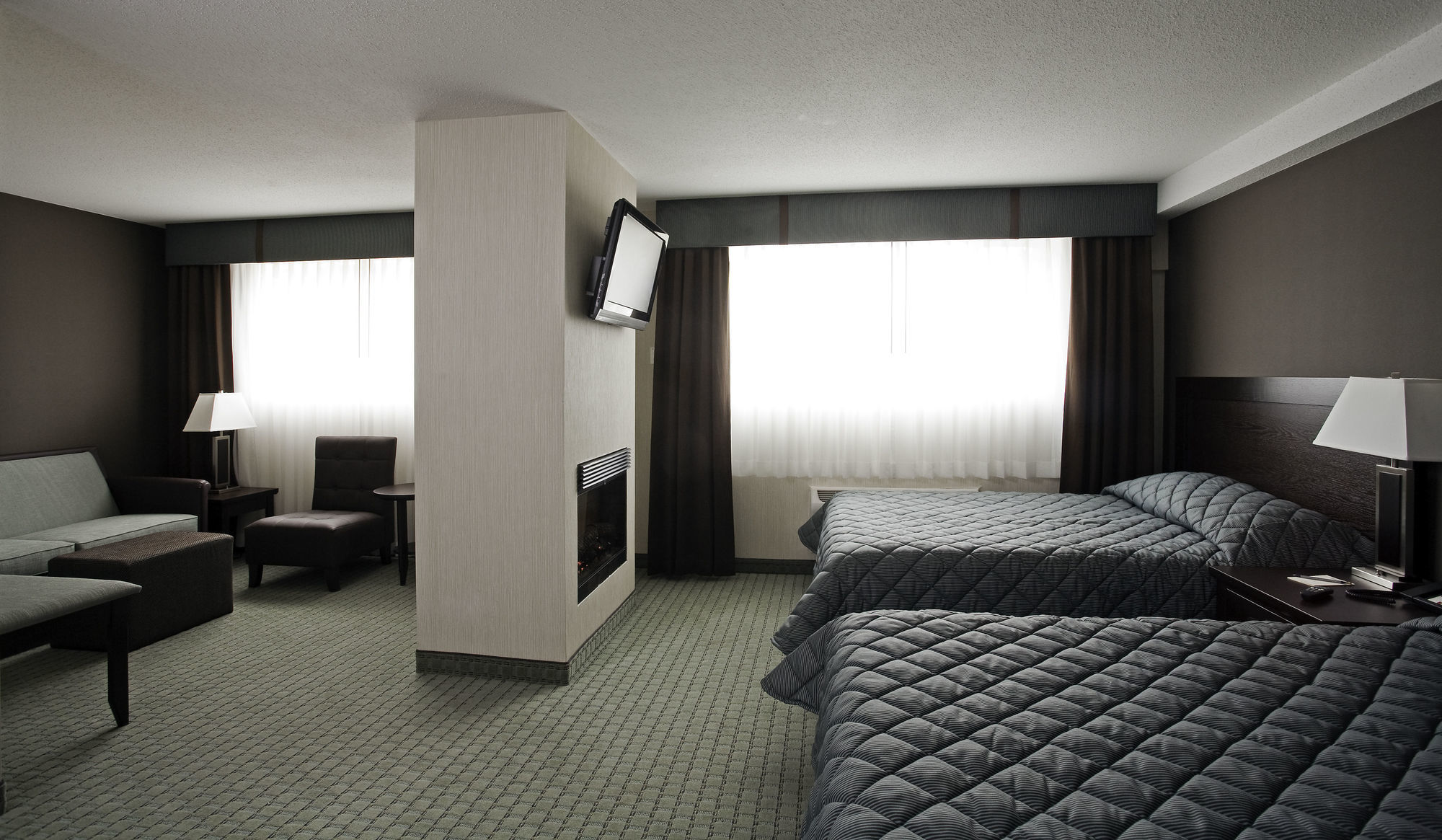 Coast Lethbridge Hotel & Conference Centre Exterior photo