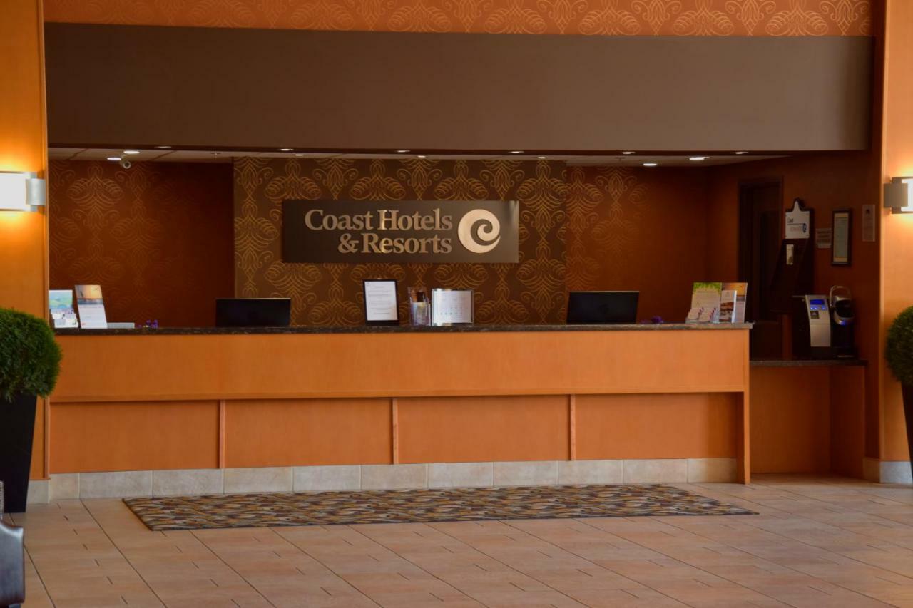 Coast Lethbridge Hotel & Conference Centre Exterior photo